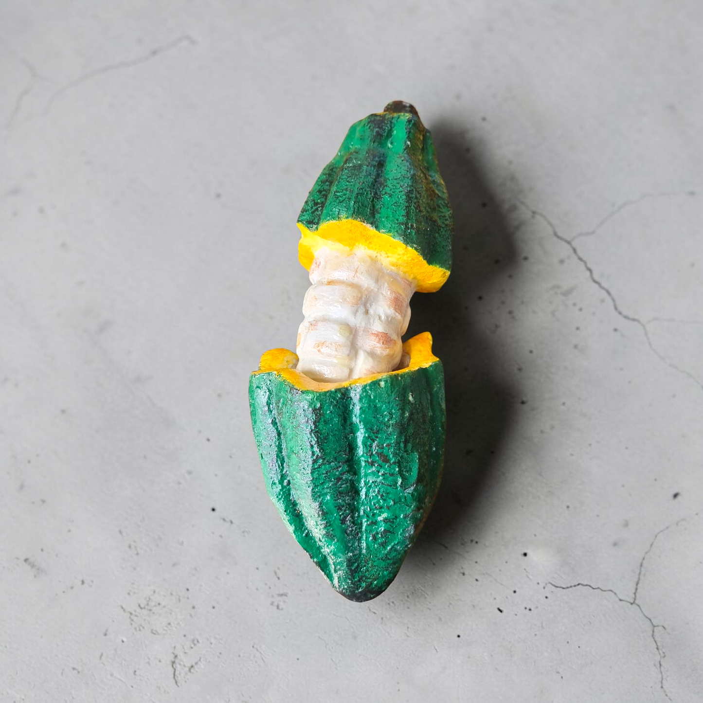 Realistic Fake Cocoa Pod Replica – Cacao Fruit Art