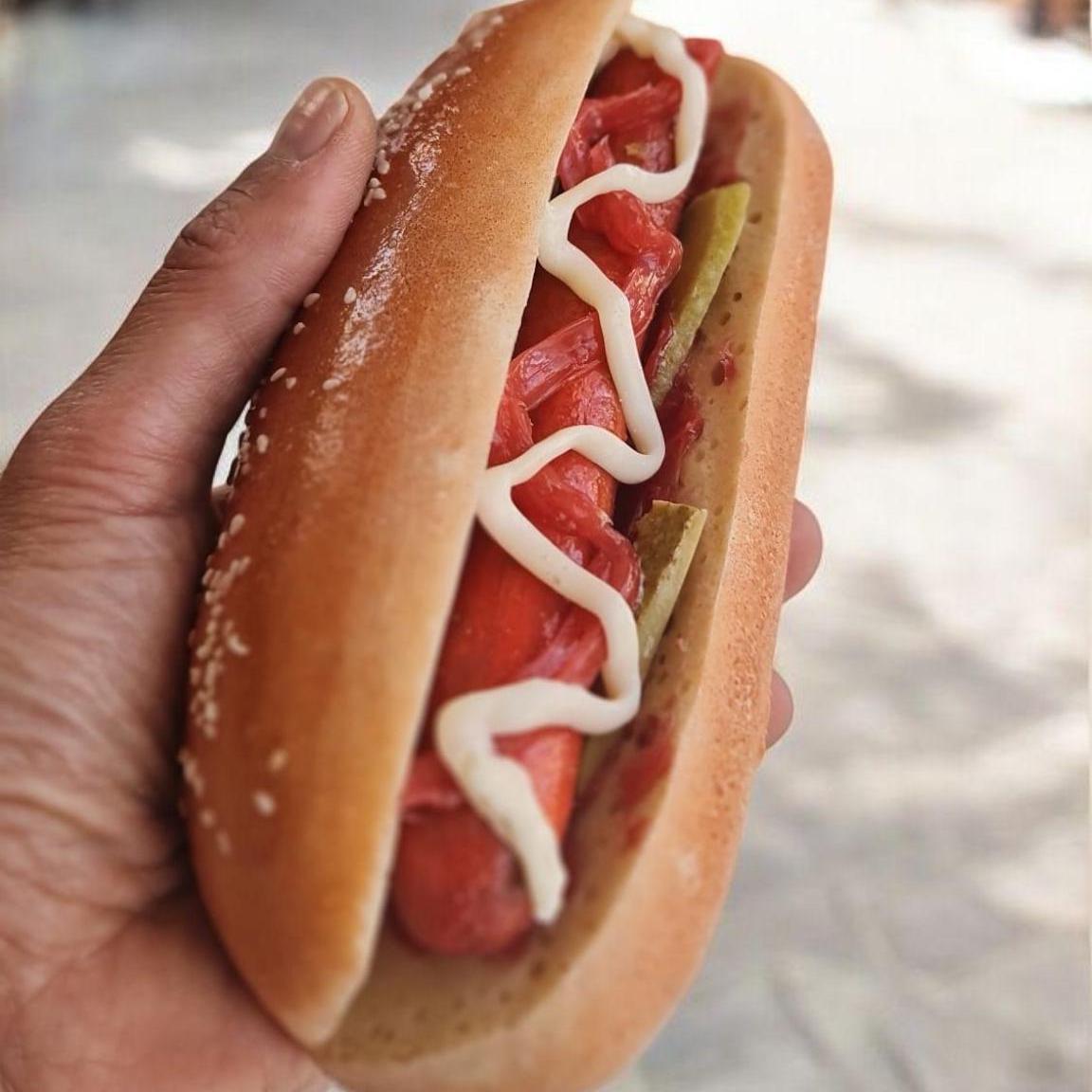 Fake Sausage Sandwich for Photography Props, Artificial Hotdog for Food Displays