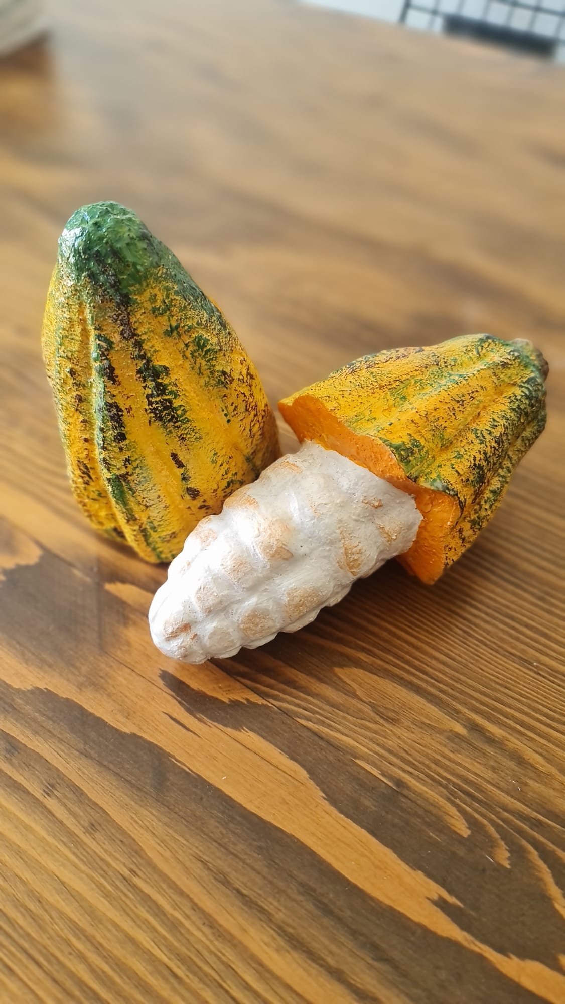 Realistic Fake Cocoa Pod Replica – Cacao Fruit Art