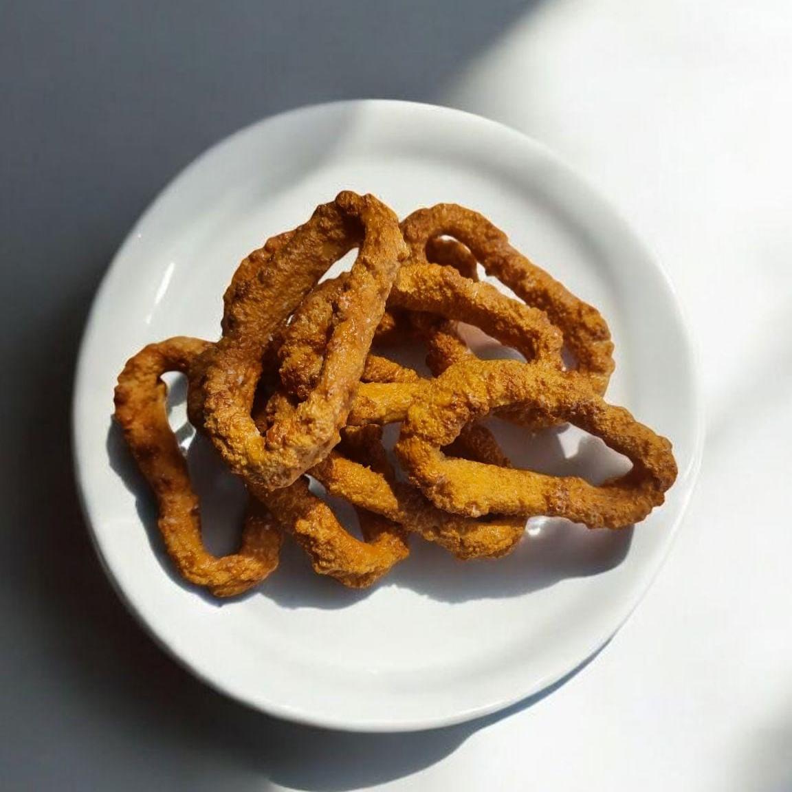 Realistic Fried Calamari Set: Faux Seafood Display with Lemon