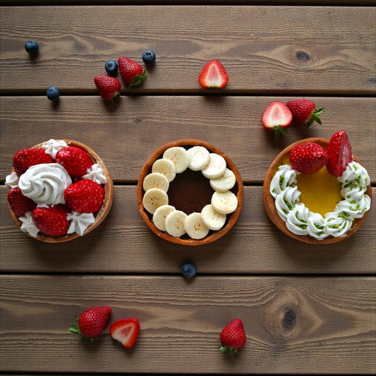Realistic Fake Tart – Chocolate Banana, Lemon or Strawberry, 10 cm Replica Dessert Prop
