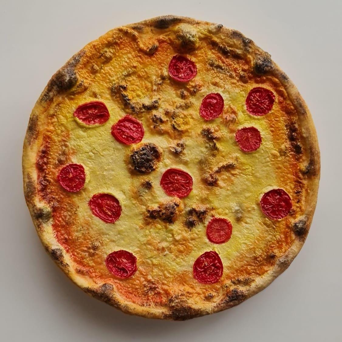 Fake Margherita Pizza Prop: Realistic Italian Food Display